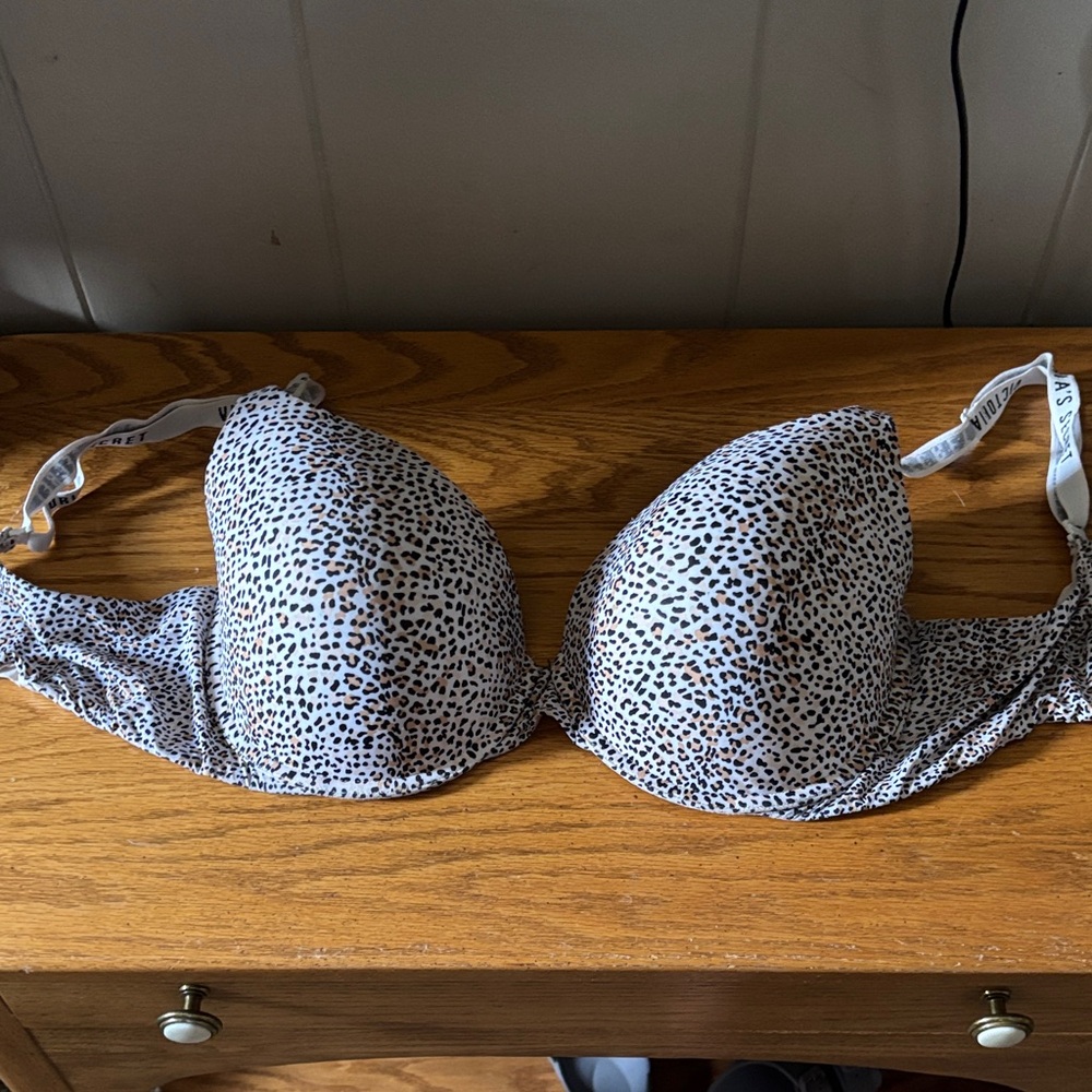 Victoria's Secret Black Cheetah Print Bra